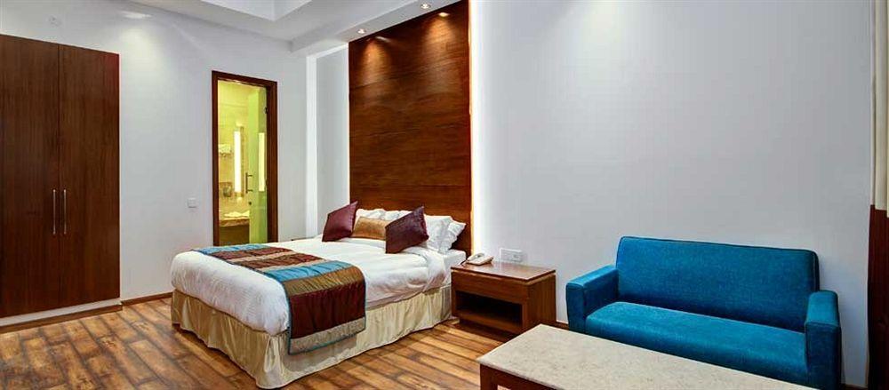 La Sagrita Hotel New Delhi Ngoại thất bức ảnh