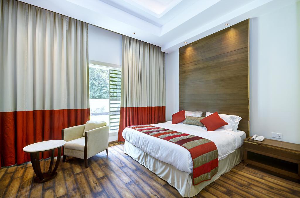 La Sagrita Hotel New Delhi Phòng bức ảnh