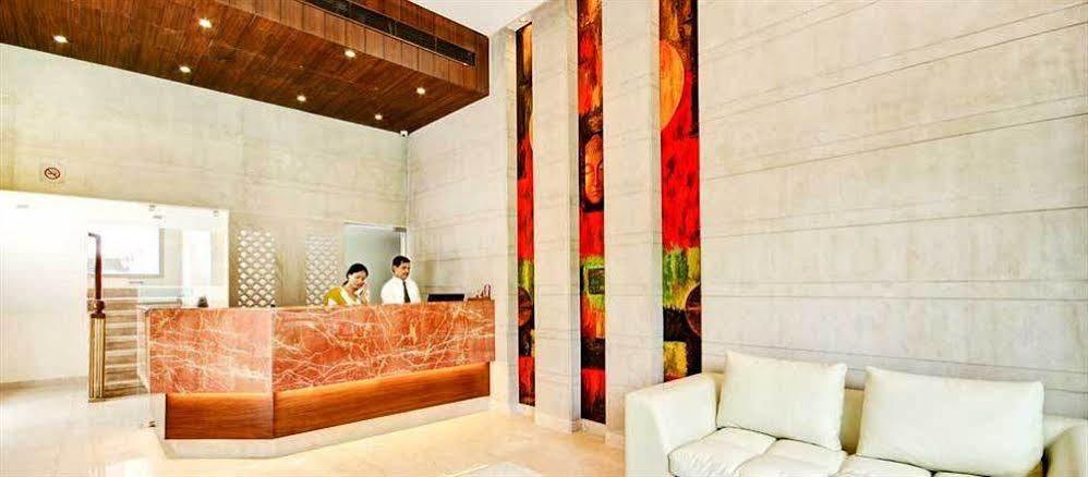 La Sagrita Hotel New Delhi Ngoại thất bức ảnh